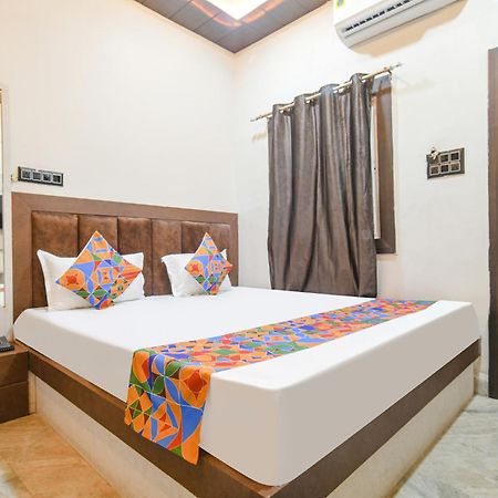 Fabhotel Shiva Grand Uddzsaín Kültér fotó